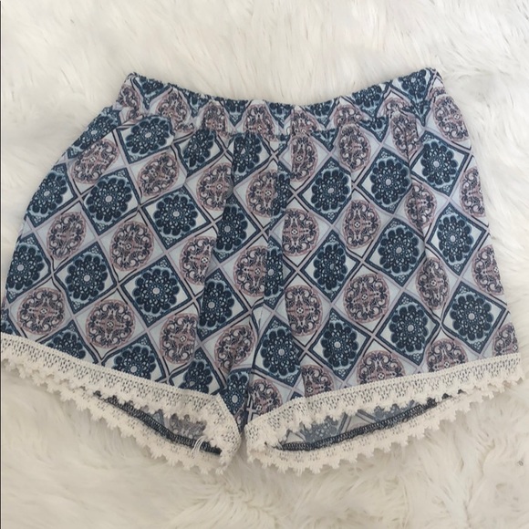 Riley + james Pants - Super cute color pop shorts!